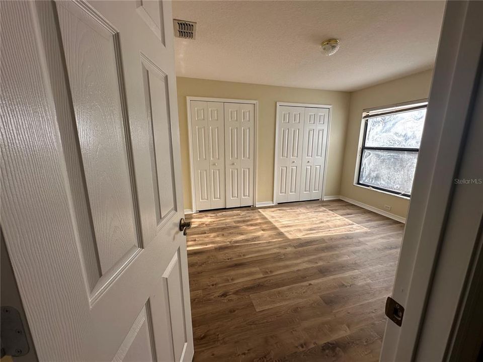For Rent: $2,400 (4 beds, 3 baths, 3047 Square Feet)