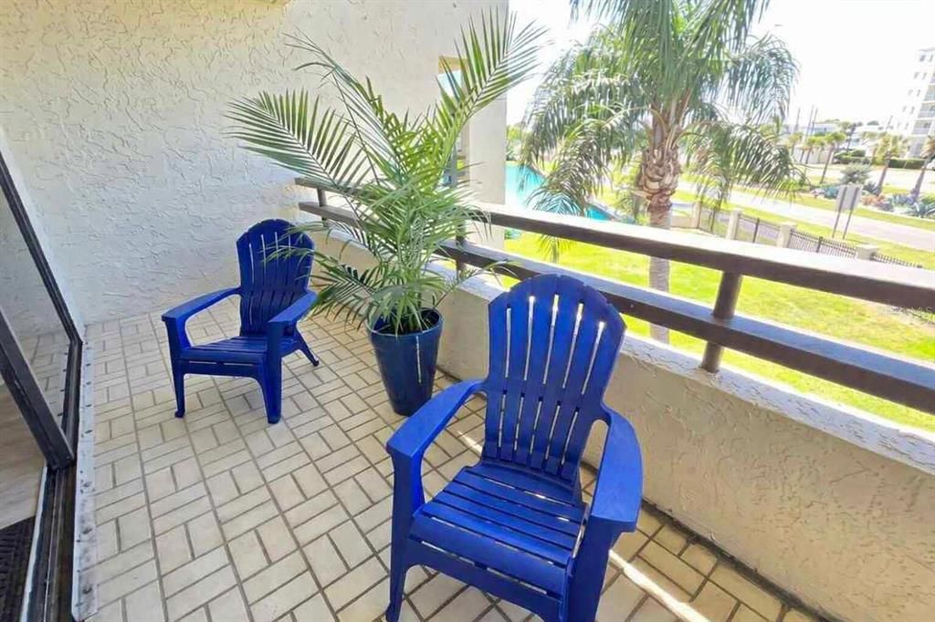 En Venta: $410,400 (2 camas, 2 baños, 1040 Pies cuadrados)