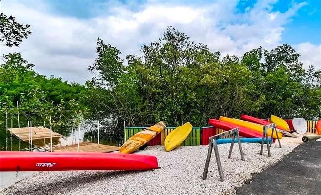 En Venta: $410,400 (2 camas, 2 baños, 1040 Pies cuadrados)