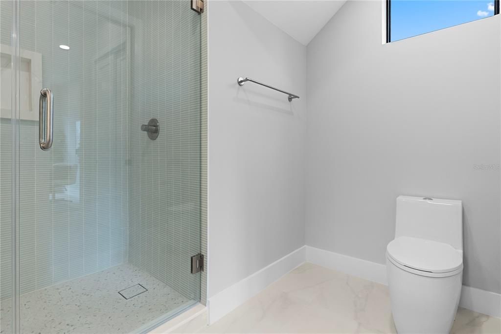 На продажу: $1,469,000 (5 спален, 4 ванн, 3337 Квадратных фут)