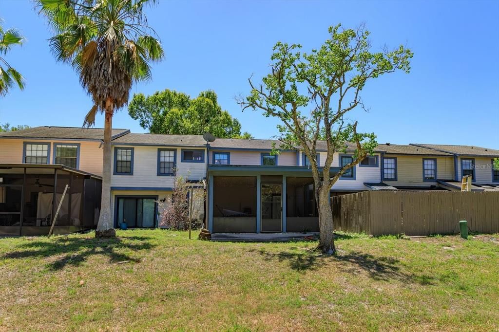 Active With Contract: $289,000 (2 beds, 2 baths, 1350 Square Feet)