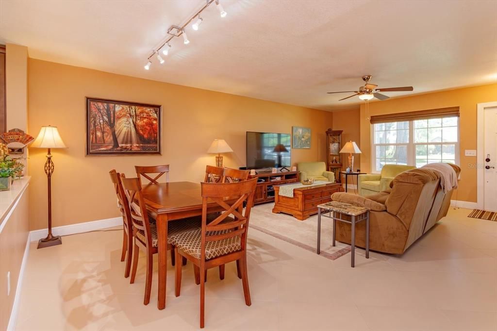 Active With Contract: $289,000 (2 beds, 2 baths, 1350 Square Feet)