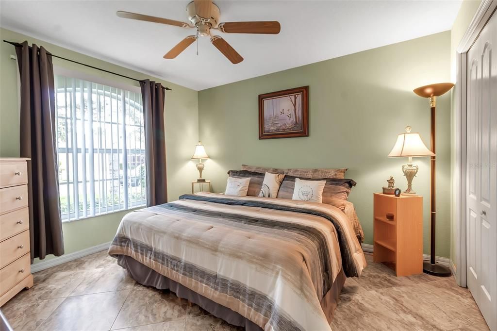 Activo con contrato: $505,000 (3 camas, 2 baños, 2082 Pies cuadrados)