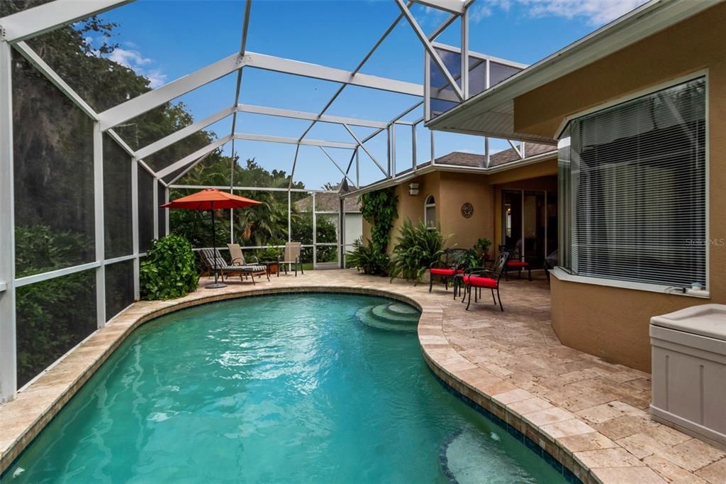 Activo con contrato: $505,000 (3 camas, 2 baños, 2082 Pies cuadrados)