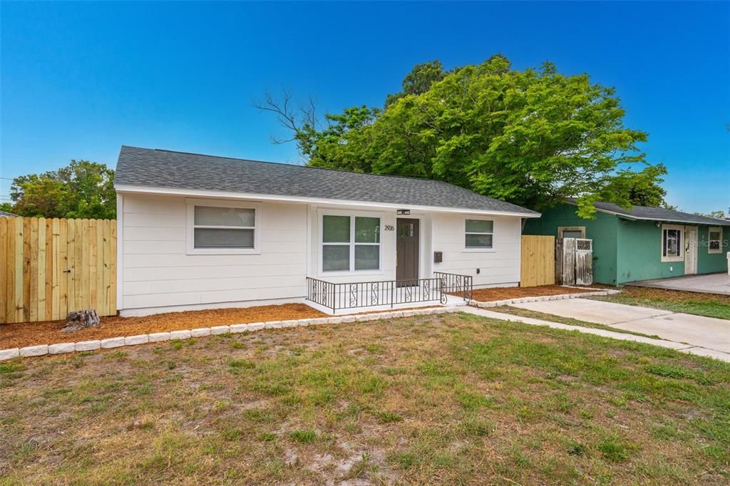 Activo con contrato: $329,900 (3 camas, 1 baños, 1192 Pies cuadrados)