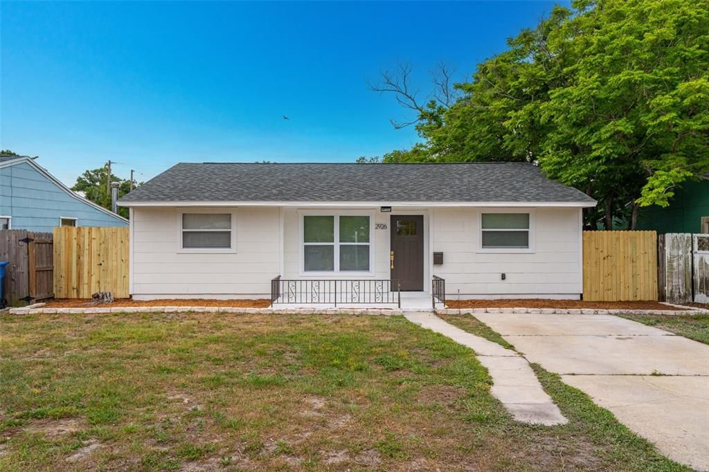 Activo con contrato: $329,900 (3 camas, 1 baños, 1192 Pies cuadrados)