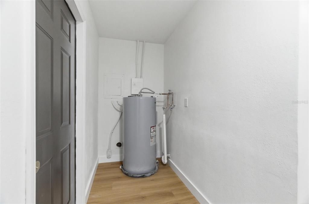 Activo con contrato: $329,900 (3 camas, 1 baños, 1192 Pies cuadrados)