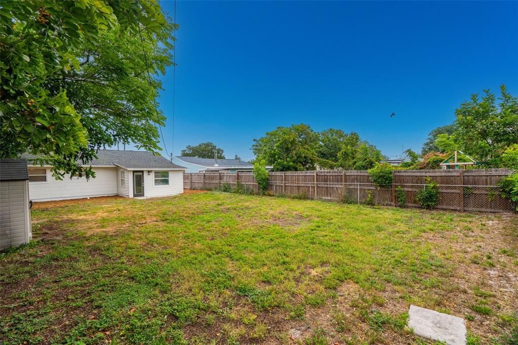 Activo con contrato: $329,900 (3 camas, 1 baños, 1192 Pies cuadrados)