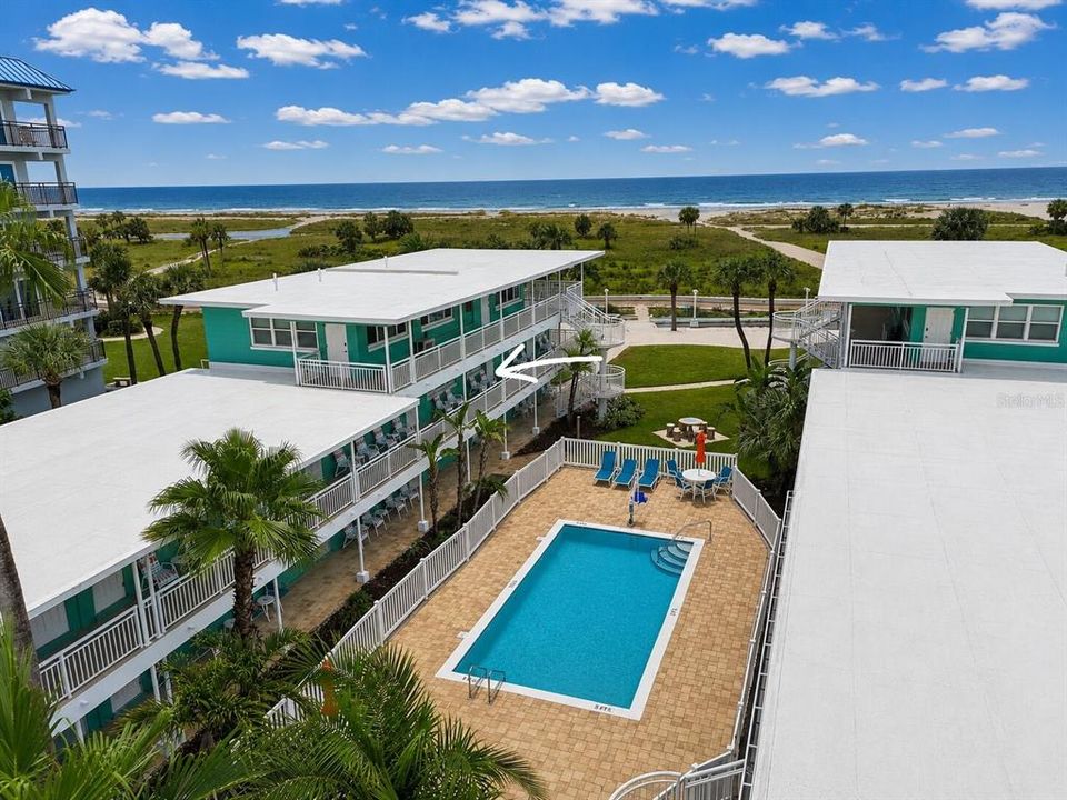 For Sale: $525,000 (1 beds, 1 baths, 535 Square Feet)