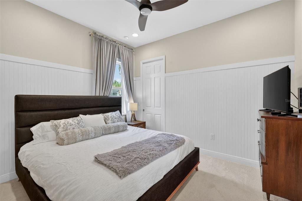 Activo con contrato: $665,000 (3 camas, 2 baños, 2598 Pies cuadrados)