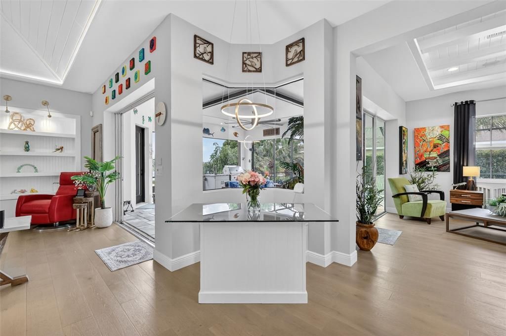 Activo con contrato: $665,000 (3 camas, 2 baños, 2598 Pies cuadrados)