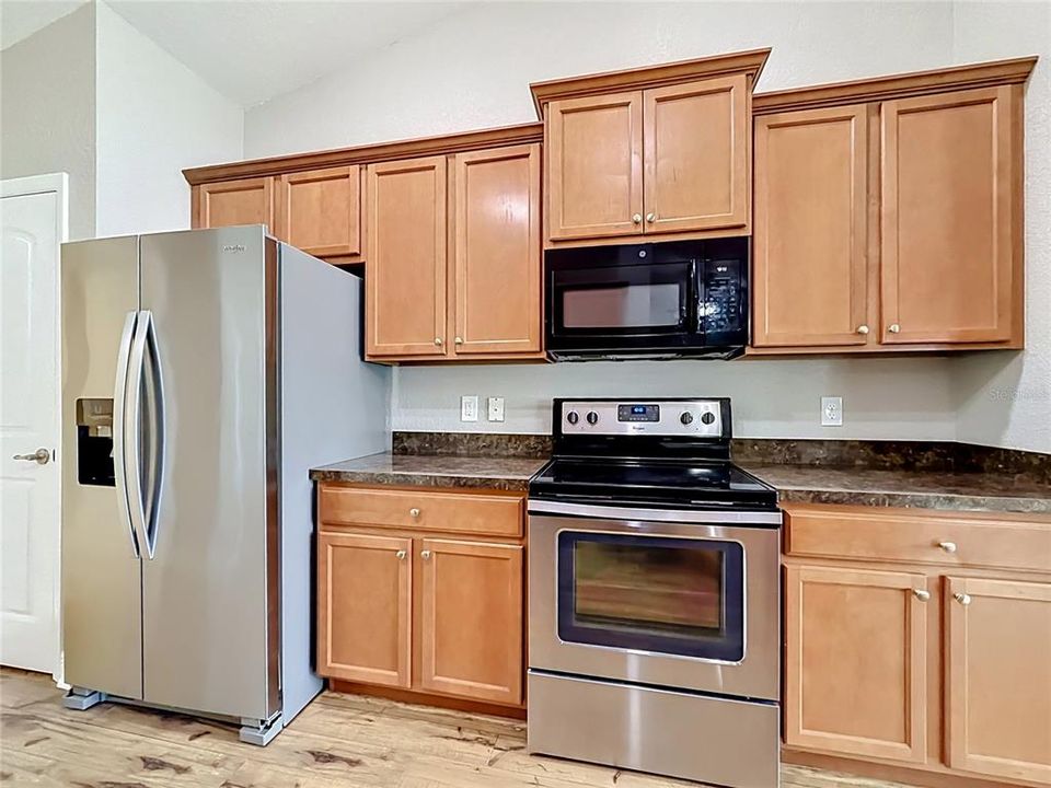 For Sale: $289,900 (4 beds, 2 baths, 1775 Square Feet)