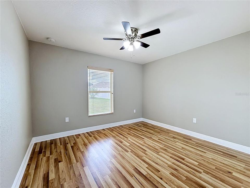 For Sale: $289,900 (4 beds, 2 baths, 1775 Square Feet)