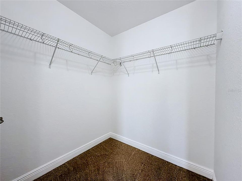 For Sale: $289,900 (4 beds, 2 baths, 1775 Square Feet)