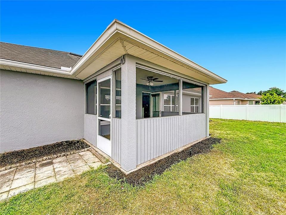 For Sale: $289,900 (4 beds, 2 baths, 1775 Square Feet)