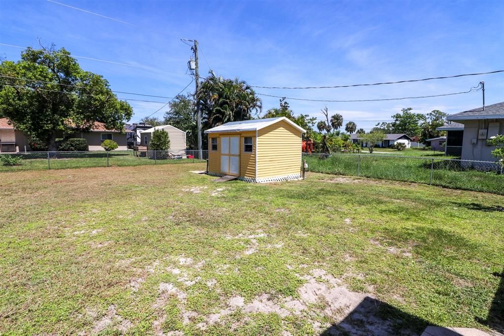For Sale: $197,000 (2 beds, 2 baths, 1284 Square Feet)