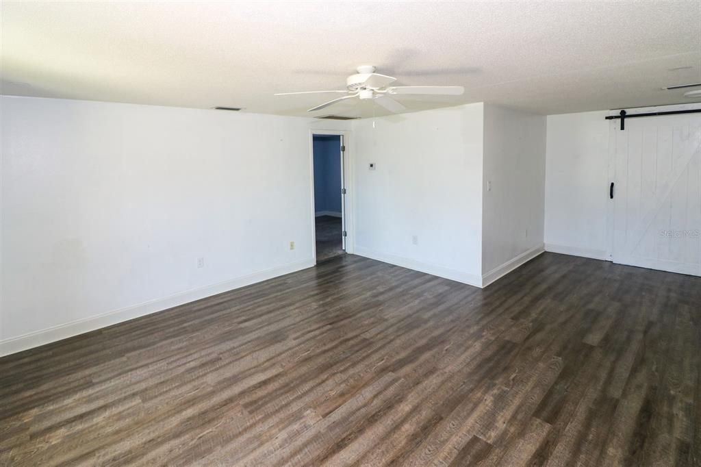 For Sale: $197,000 (2 beds, 2 baths, 1284 Square Feet)
