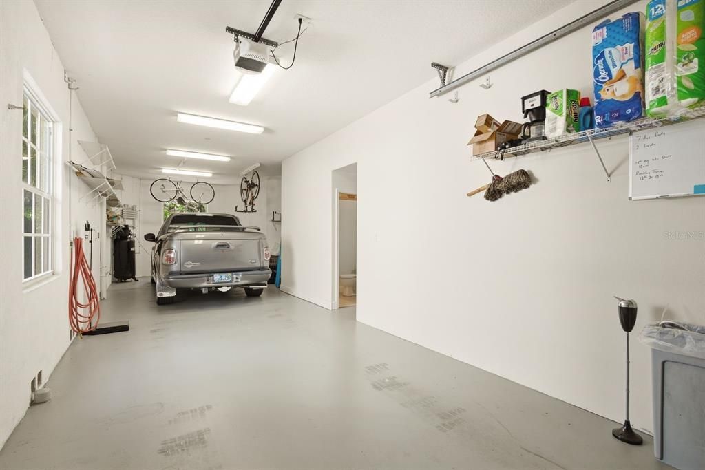 For Sale: $649,000 (3 beds, 3 baths, 1928 Square Feet)