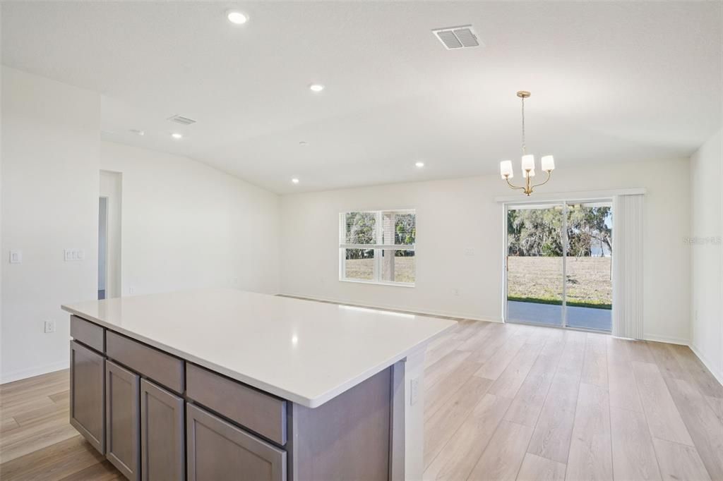 For Sale: $369,515 (4 beds, 2 baths, 1707 Square Feet)