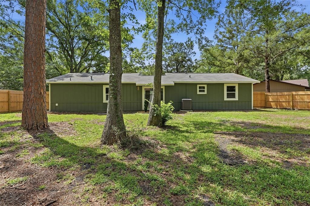 Active With Contract: $289,900 (3 beds, 2 baths, 1388 Square Feet)
