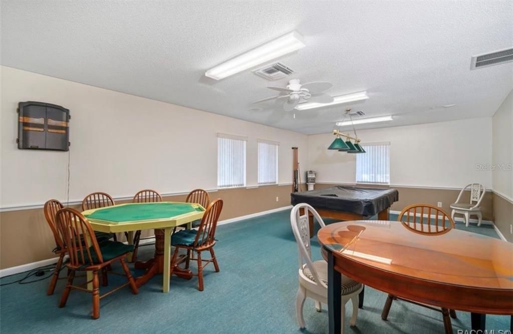 For Sale: $300,000 (3 beds, 2 baths, 1260 Square Feet)