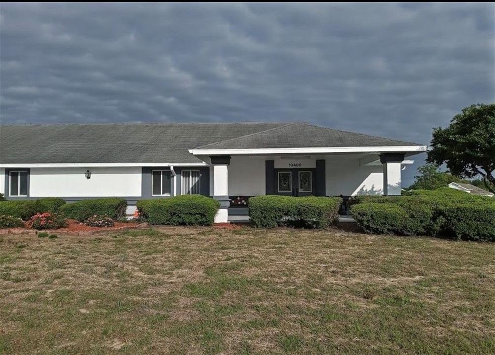 For Sale: $300,000 (3 beds, 2 baths, 1260 Square Feet)