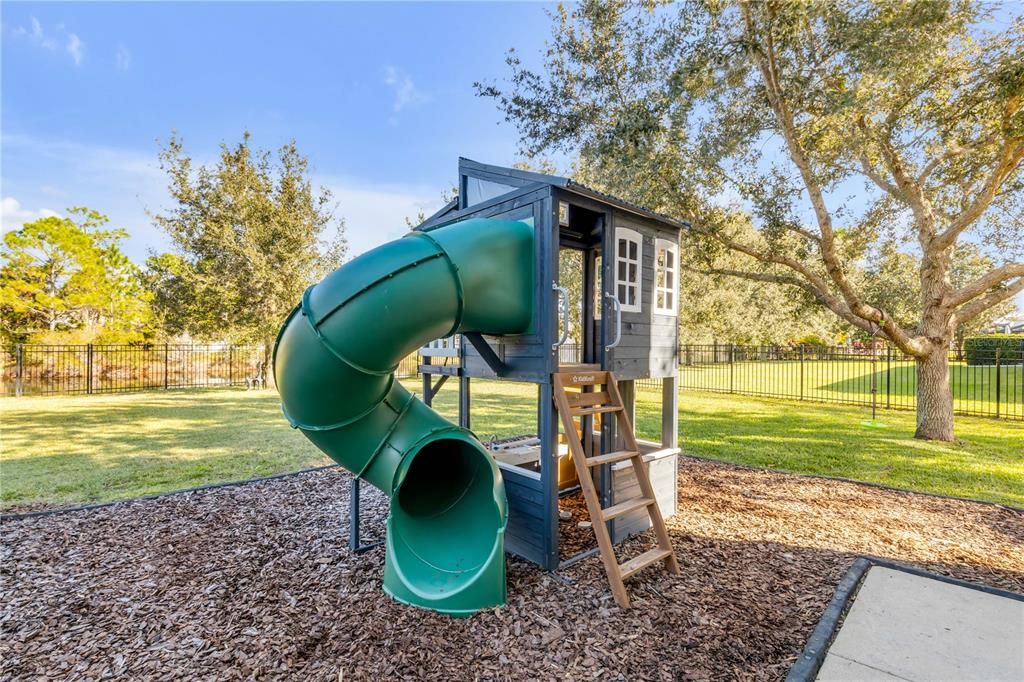 For Sale: $849,999 (5 beds, 4 baths, 3322 Square Feet)