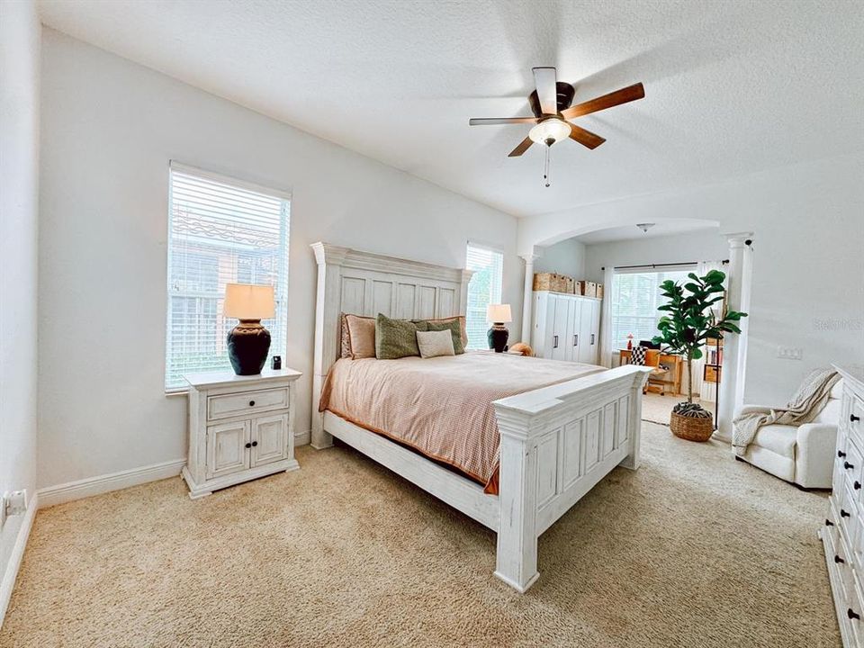 For Sale: $849,999 (5 beds, 4 baths, 3322 Square Feet)