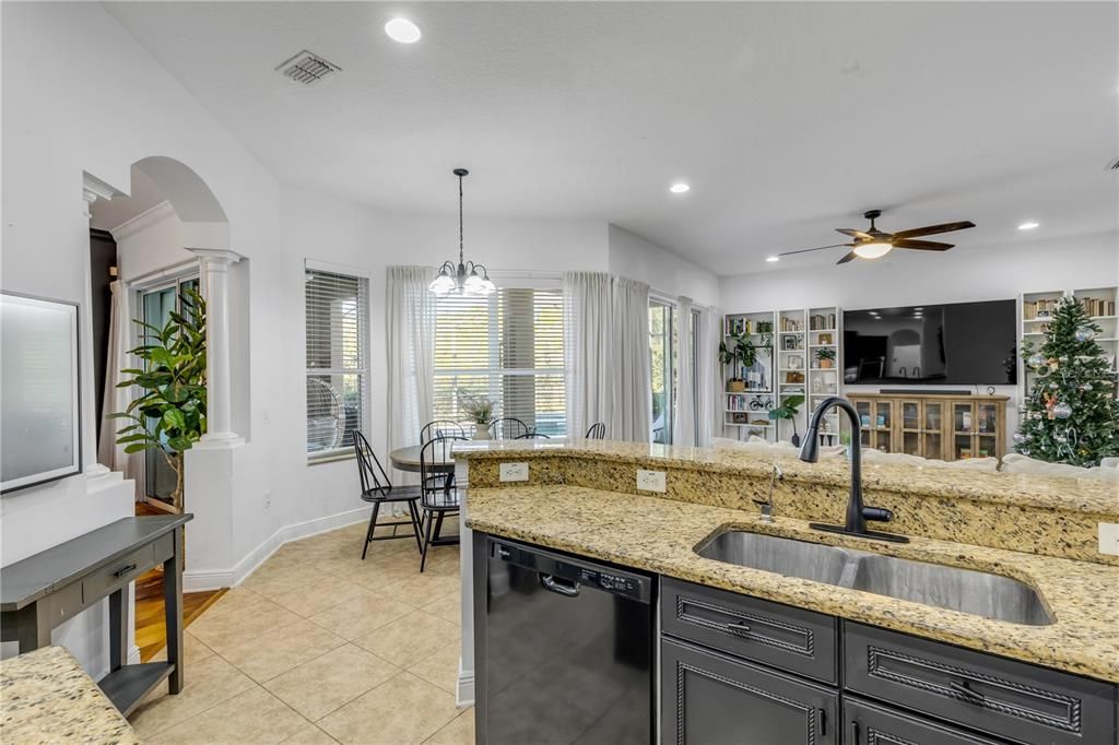 For Sale: $849,999 (5 beds, 4 baths, 3322 Square Feet)