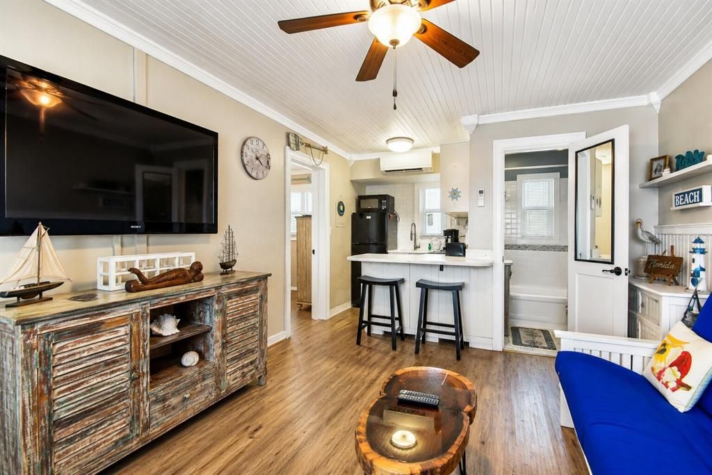 En Venta: $450,000 (1 camas, 1 baños, 400 Pies cuadrados)