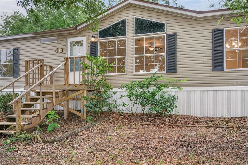 For Sale: $219,000 (3 beds, 2 baths, 1890 Square Feet)