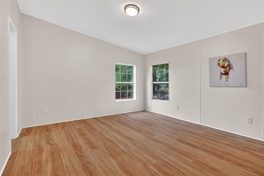 For Sale: $219,000 (3 beds, 2 baths, 1890 Square Feet)