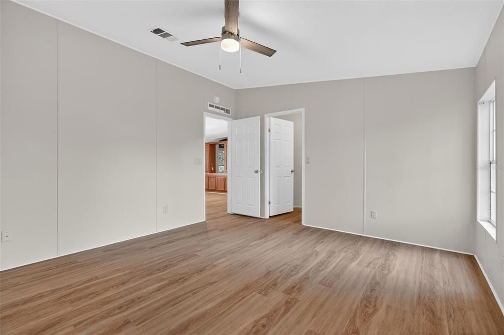 For Sale: $219,000 (3 beds, 2 baths, 1890 Square Feet)