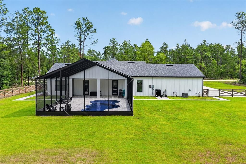 На продажу: $699,900 (3 спален, 2 ванн, 1801 Квадратных фут)