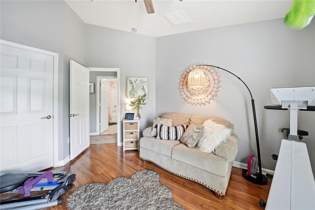 For Sale: $265,000 (3 beds, 2 baths, 1622 Square Feet)