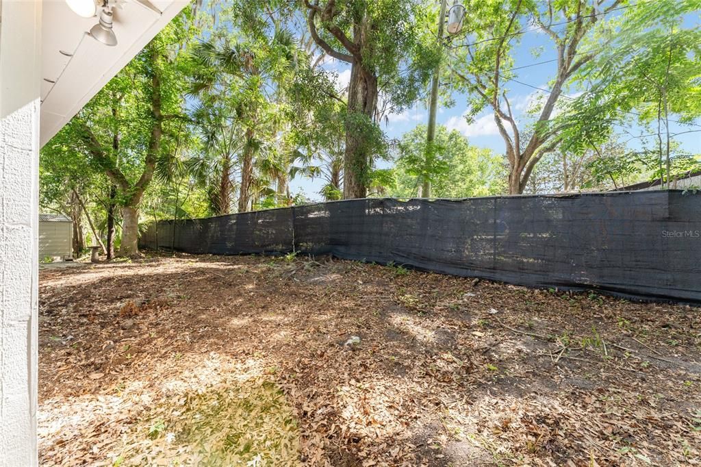 For Sale: $300,000 (2 beds, 2 baths, 1062 Square Feet)