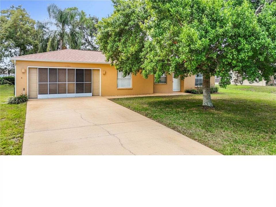 En Venta: $234,500 (2 camas, 2 baños, 924 Pies cuadrados)