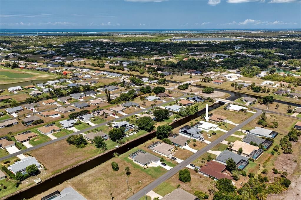 Activo con contrato: $405,000 (3 camas, 2 baños, 1919 Pies cuadrados)