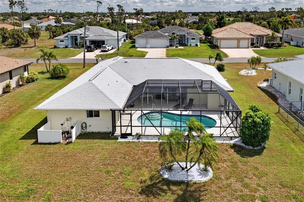 Activo con contrato: $405,000 (3 camas, 2 baños, 1919 Pies cuadrados)