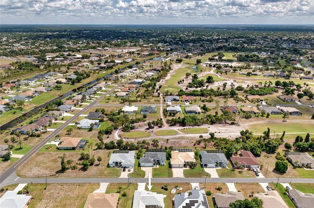 Activo con contrato: $405,000 (3 camas, 2 baños, 1919 Pies cuadrados)