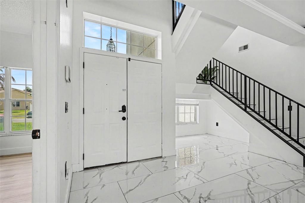 For Sale: $499,900 (6 beds, 3 baths, 2658 Square Feet)