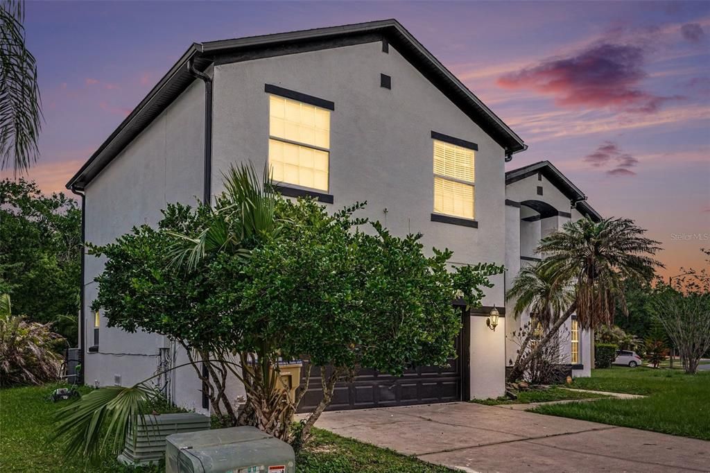 For Sale: $499,900 (6 beds, 3 baths, 2658 Square Feet)