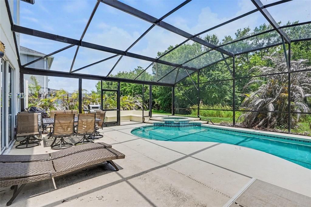 For Sale: $499,900 (6 beds, 3 baths, 2658 Square Feet)