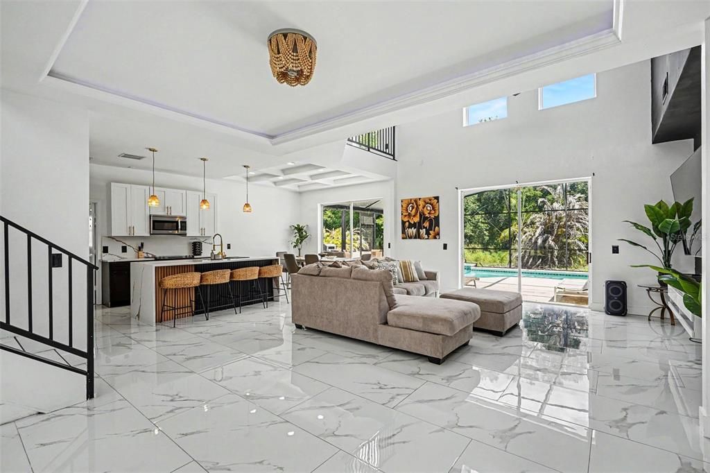 For Sale: $499,900 (6 beds, 3 baths, 2658 Square Feet)