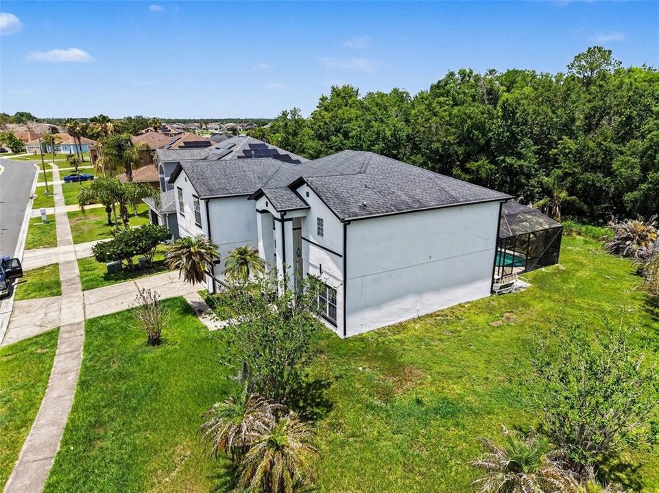 For Sale: $499,900 (6 beds, 3 baths, 2658 Square Feet)
