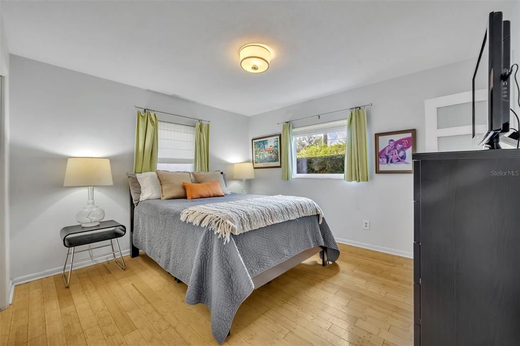 For Sale: $1,650,000 (3 beds, 4 baths, 2467 Square Feet)