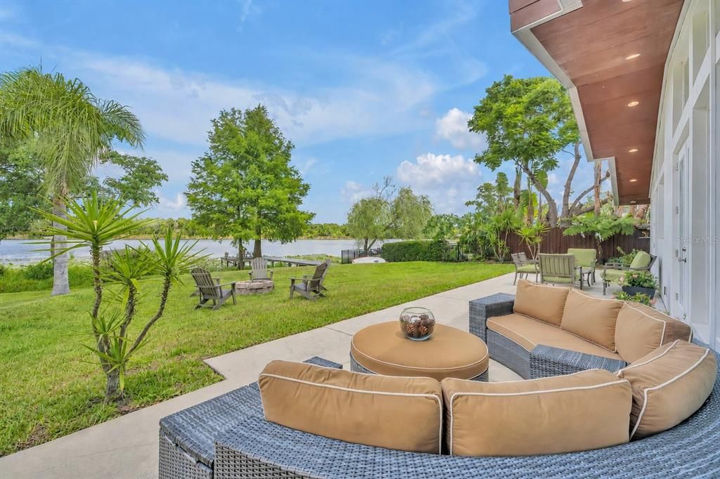 For Sale: $1,650,000 (3 beds, 4 baths, 2467 Square Feet)