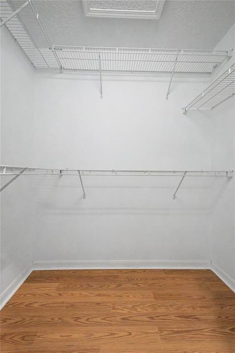 Activo con contrato: $227,000 (2 camas, 2 baños, 1260 Pies cuadrados)