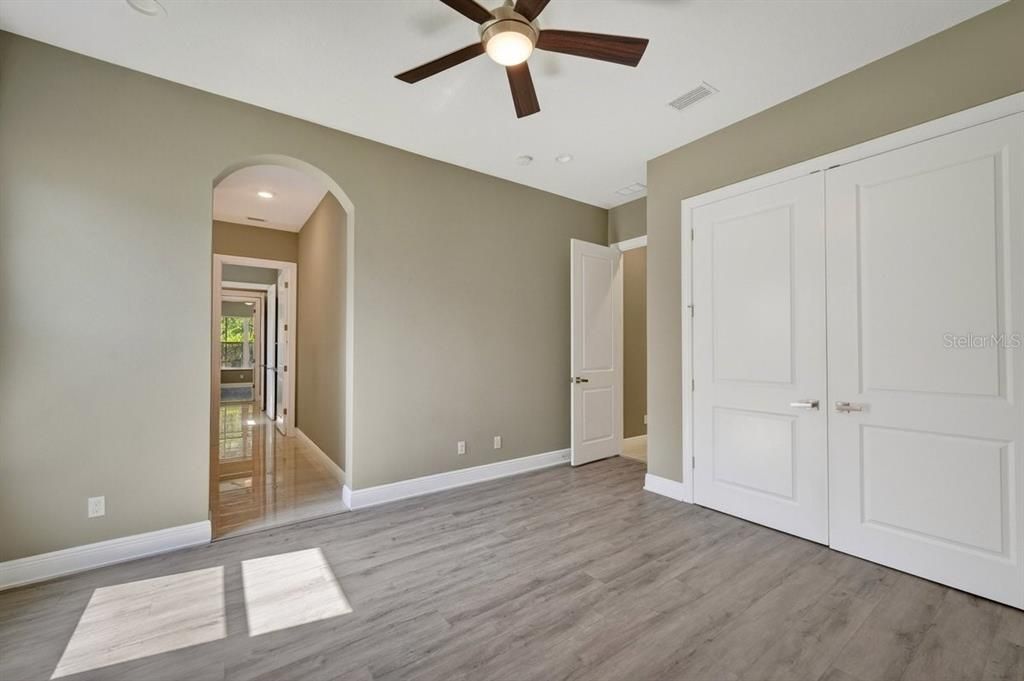 For Sale: $899,900 (3 beds, 2 baths, 2434 Square Feet)