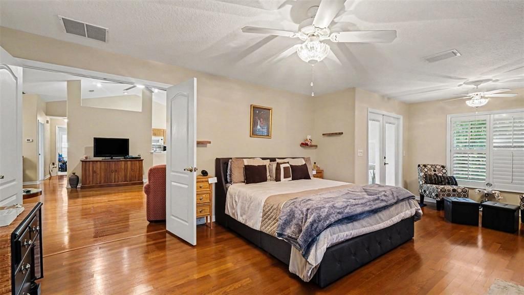 En Venta: $369,000 (3 camas, 2 baños, 1899 Pies cuadrados)